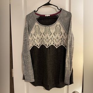 Maurice’s women top size M